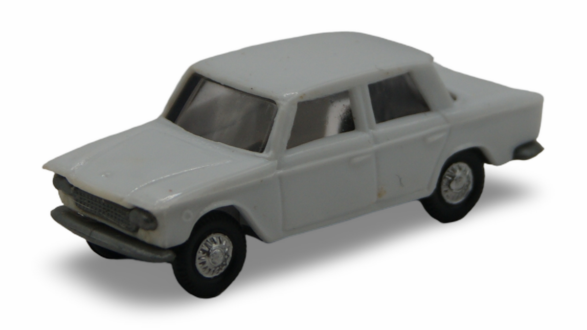 EKO Fiat 1500 Limousine Weiß 1:87 H0 Vintage Modellauto Made in Spain