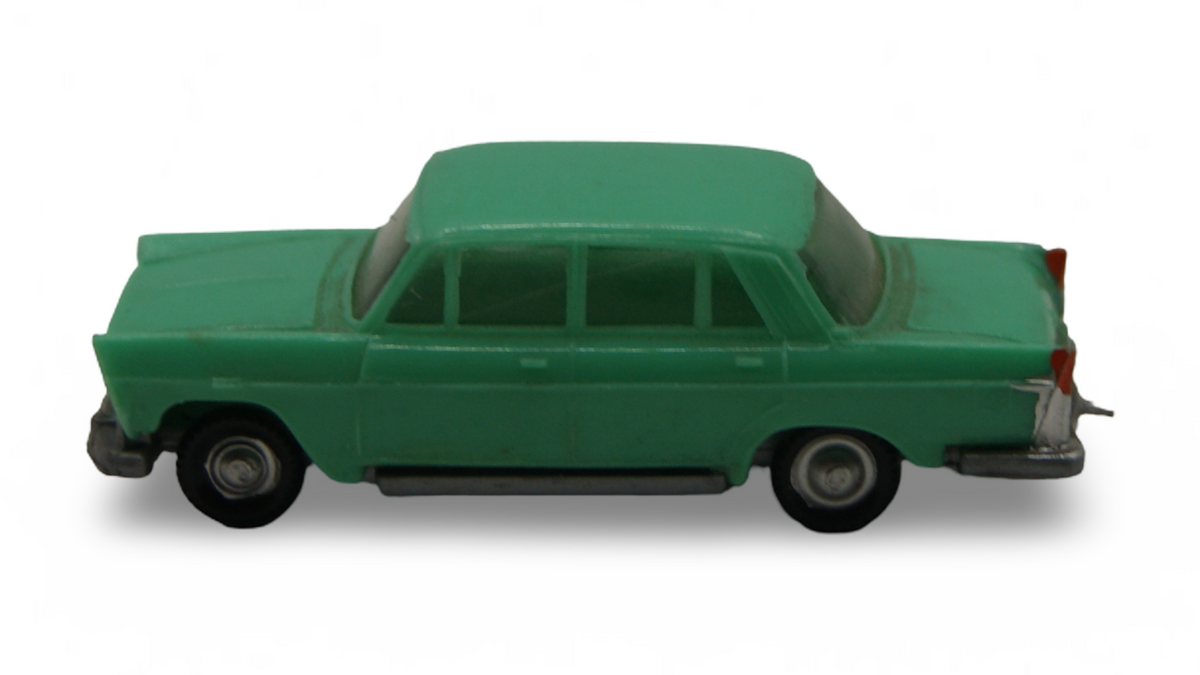 EKO DeSoto Diplomat 1959 Grün 1:87 H0 Vintage Modellauto Made in Spain