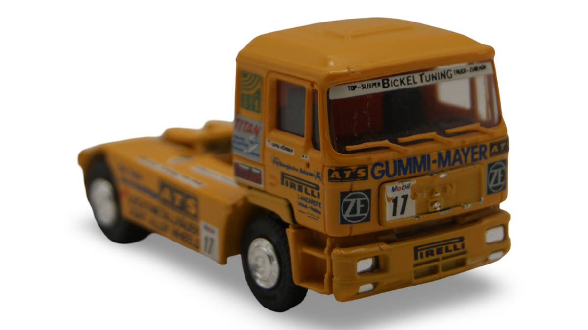 Herpa MAN Renntruck "Gummi-Mayer" Startnummer 17 1:87 Modellauto