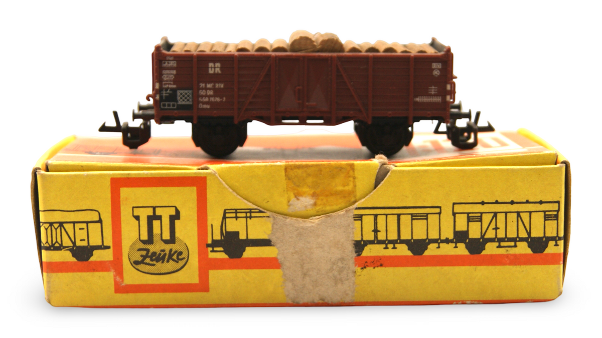 Zeuke TT 5360/545/56 DR Güterwagen mit Holzladung 1:120 OVP