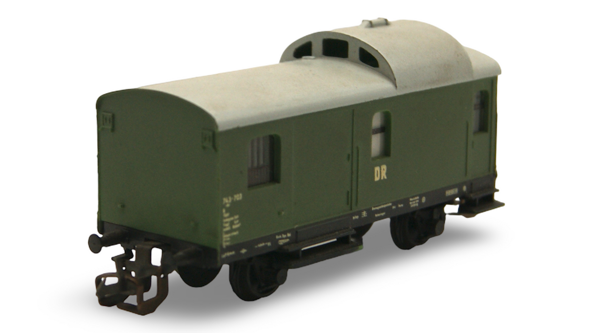 Zeuke 545/766 TT Güterzugpackwagen DR Grün 1:120 mit OVP