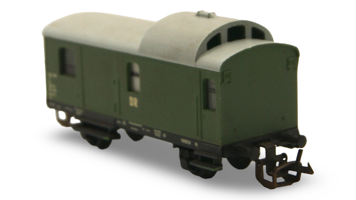 Zeuke 545/766 TT Güterzugpackwagen DR Grün 1:120 mit OVP