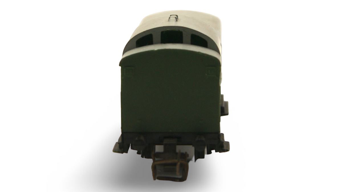 Zeuke 545/766 TT Güterzugpackwagen DR Grün 1:120 mit OVP