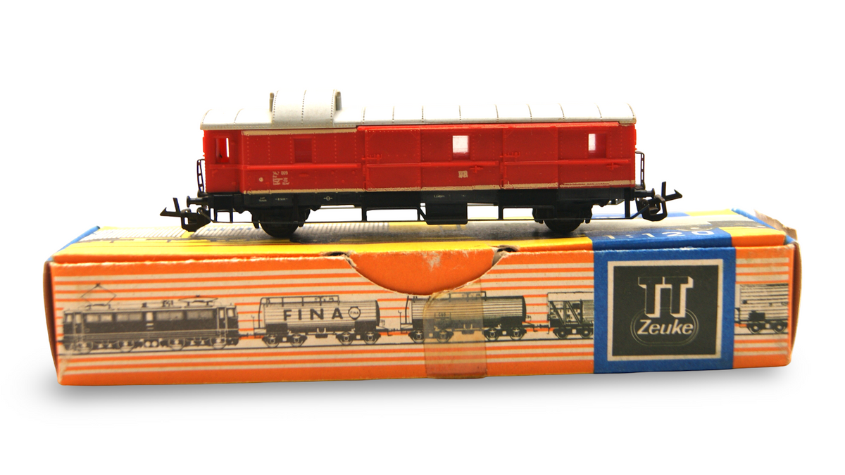 Zeuke 545/83/2 TT 1:120 DR Gepäckwagen Pwi30 Rot Epoche III mit OVP