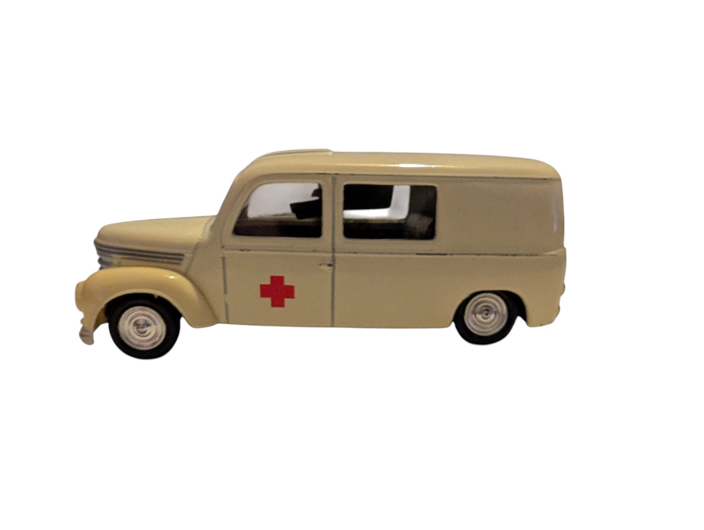 Framo V 901/2 Krankenwagen 1:64 – GRELL Diecast Modellauto