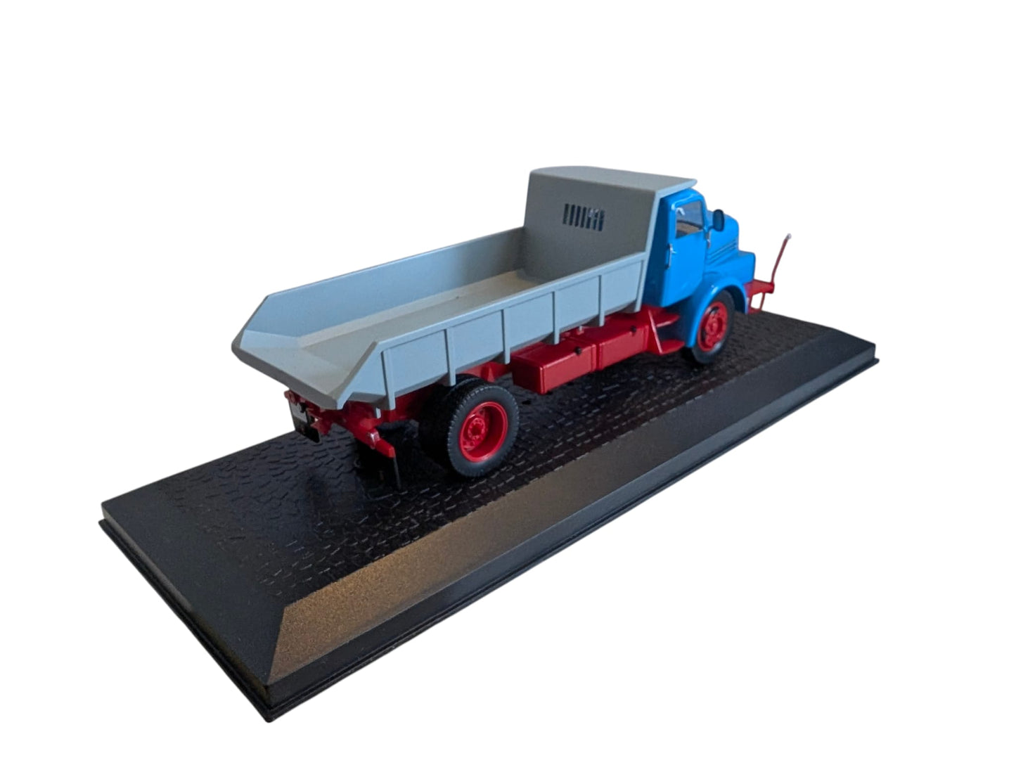 IXO Atlas IFA H 6 Kipper 1:43