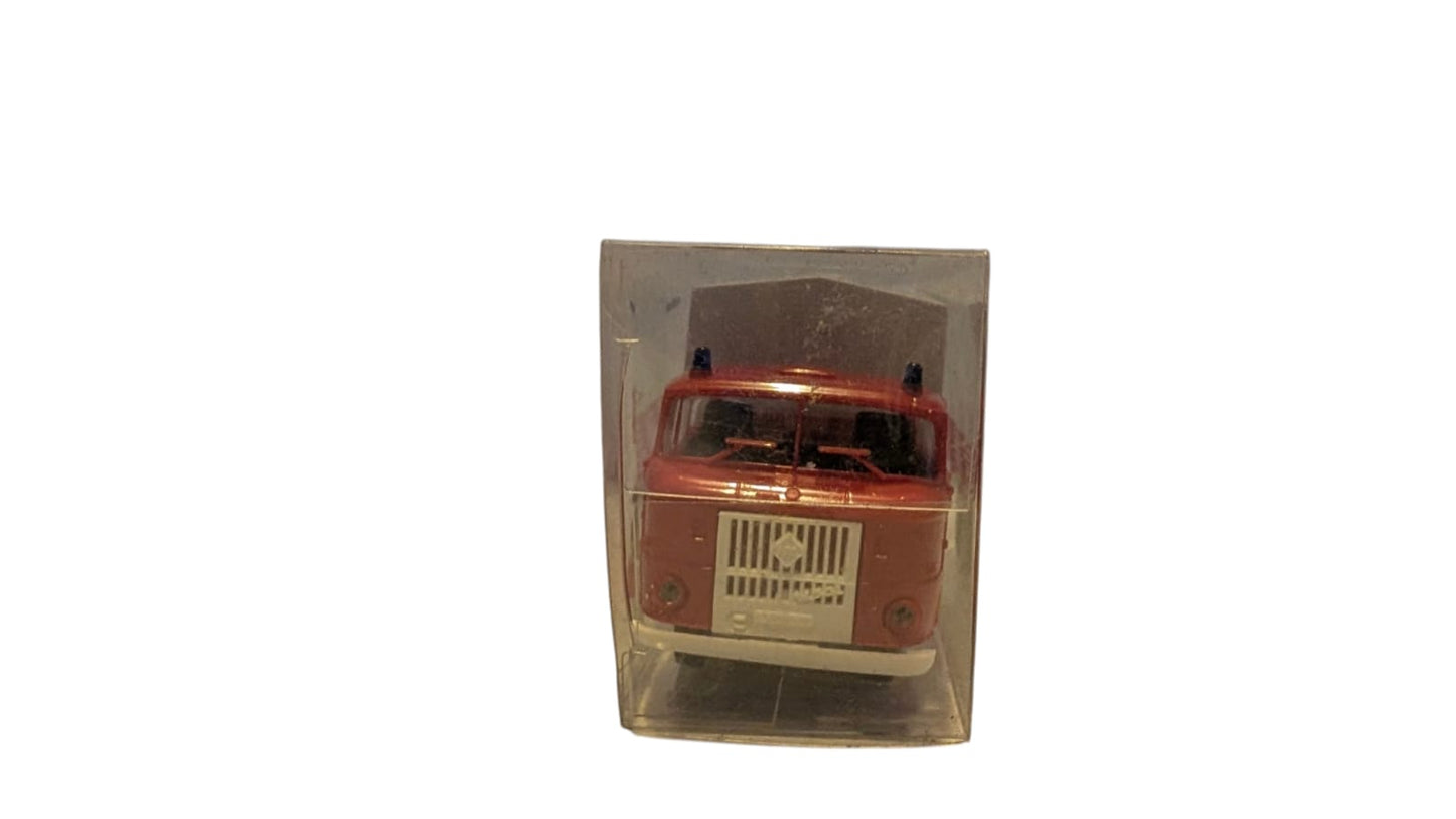 S.E.S. W50 Planen-LKW Feuerwehr Flughafen Berlin-Schönefeld – H0 1:87 – mit Originalverpackung