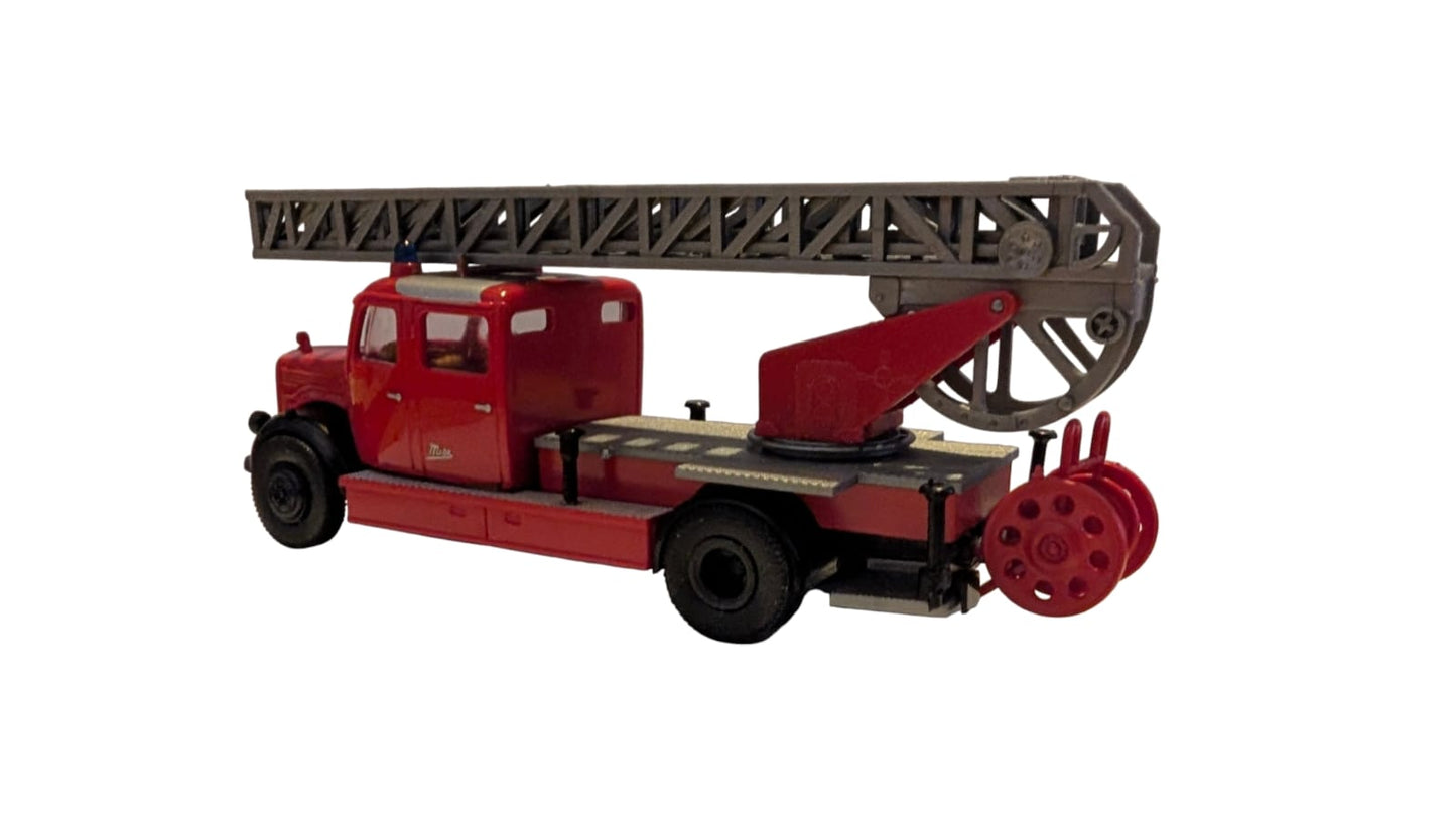 Brekina Magirus-Deutz 120 D Feuerwehr Drehleiter (DL) – H0 1:87 – mit Originalverpackung
