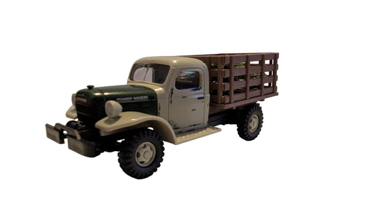 Busch Automodelle 44006 Dodge Power Wagon „Landwirt“ – H0 1:87 – mit Originalverpackung