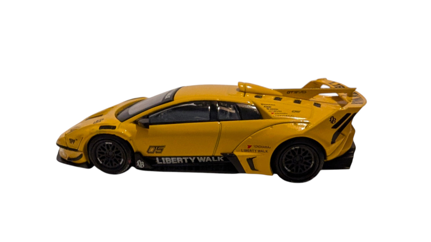 MINI GT Lamborghini LB-Silhouette WORKS Murciélago GT EVO Yellow 1:64 – Liberty Walk Sammlermodell