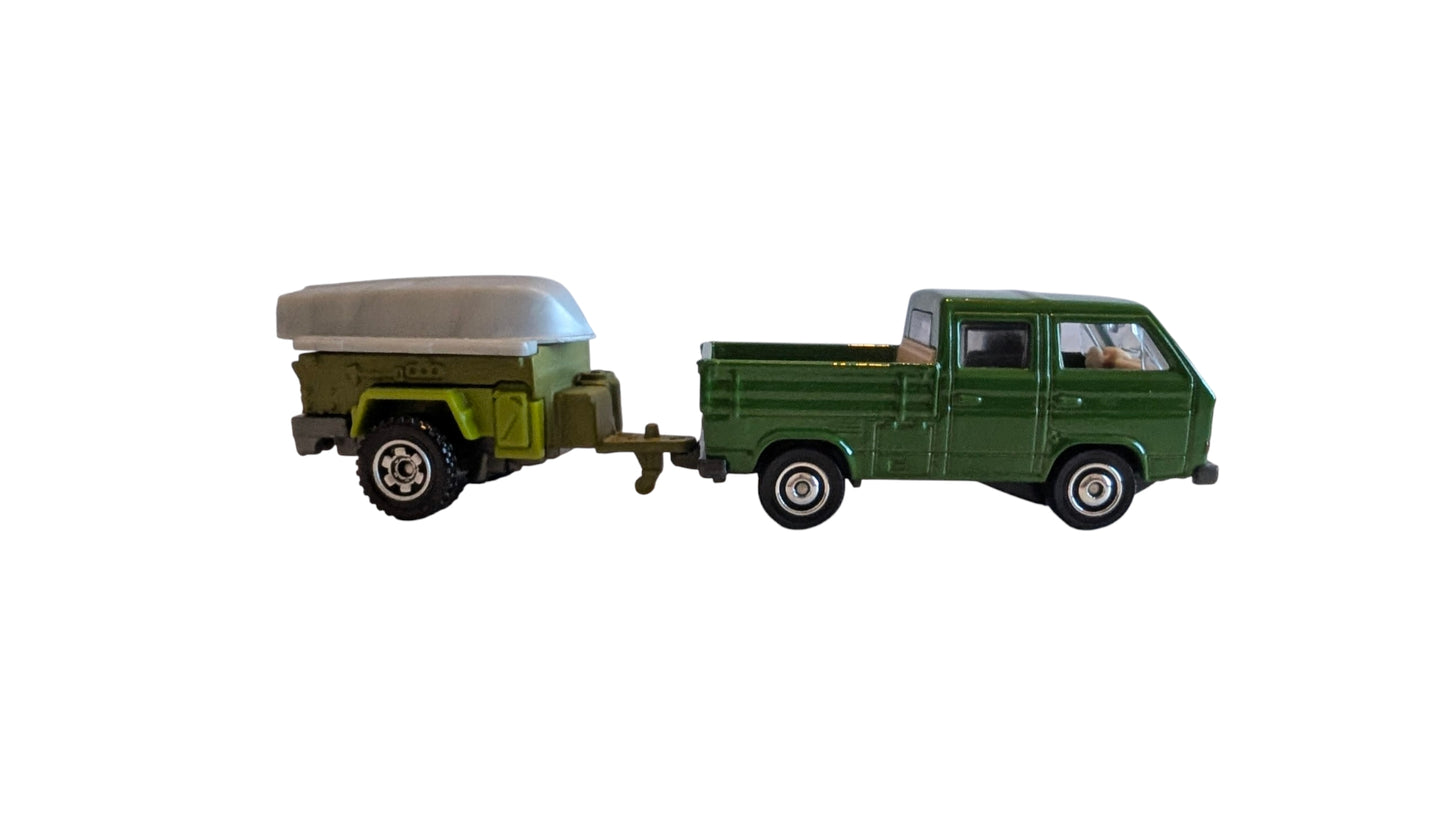 Matchbox Volkswagen T3 Doppelkabine mit Anhänger
