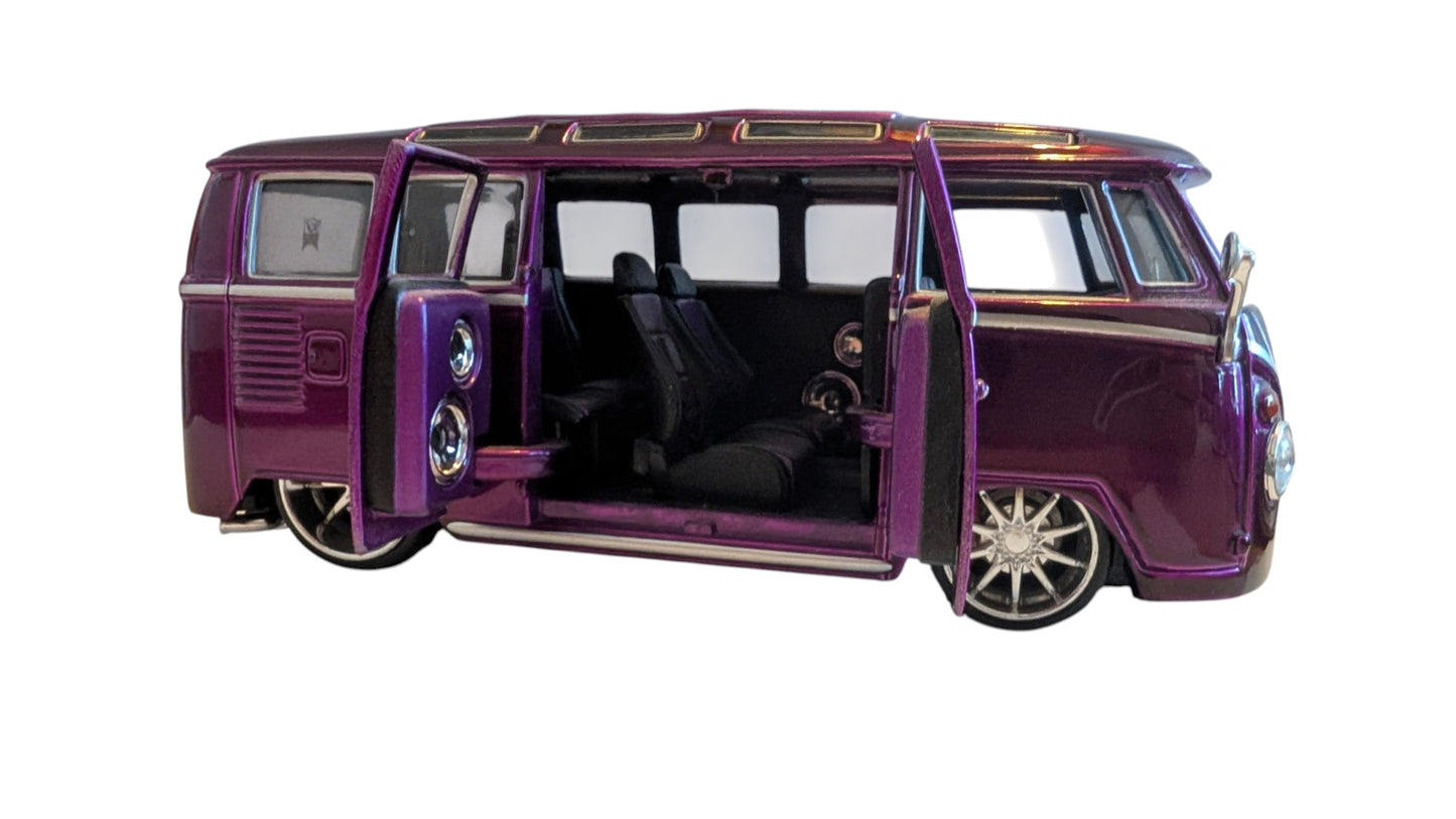 Maisto Volkswagen T1 Samba Bus Custom – 1:24