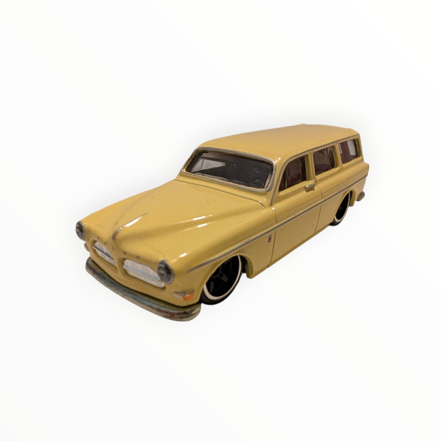 Hot Wheels Premium – Volvo P220 Amazon Estate / Wagon – Gelb – Real Riders – Full Metal Body – lose