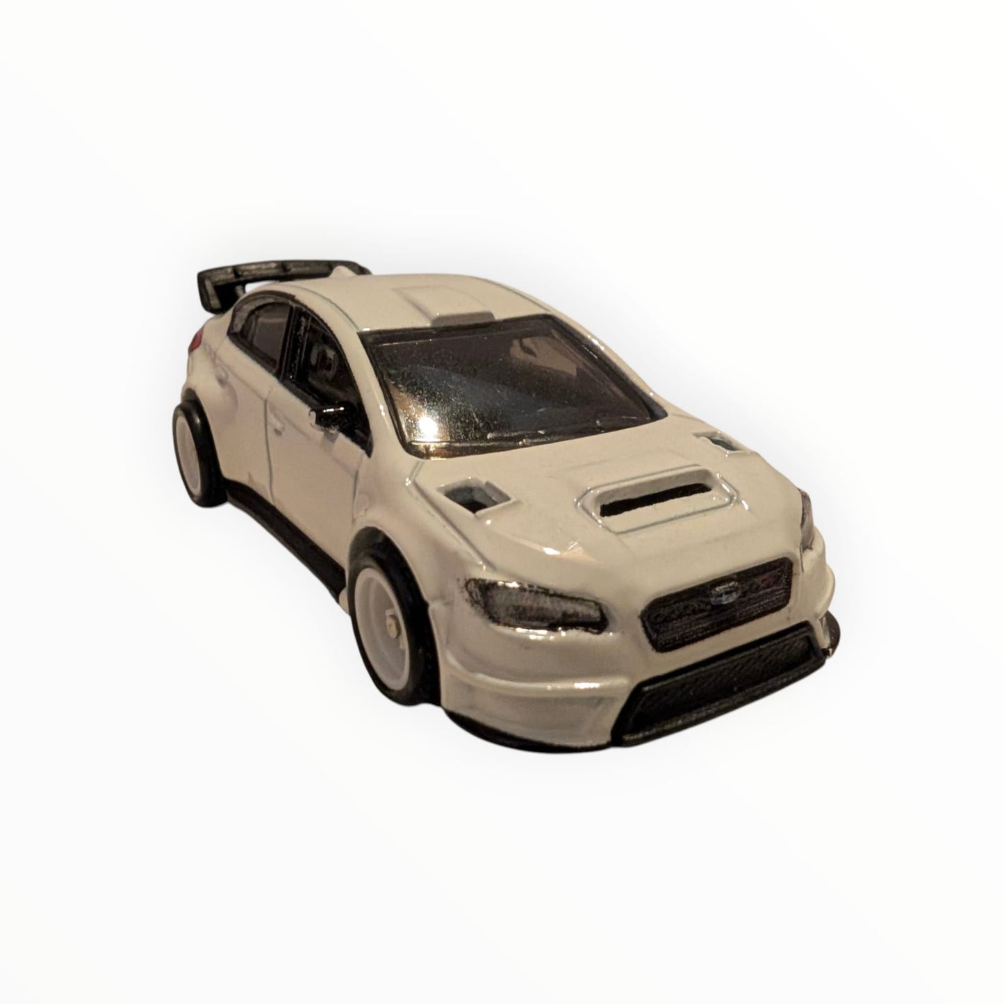 Hot Wheels Premium – Subaru WRX STI – Weiß – Real Riders – Full Metal Body – lose