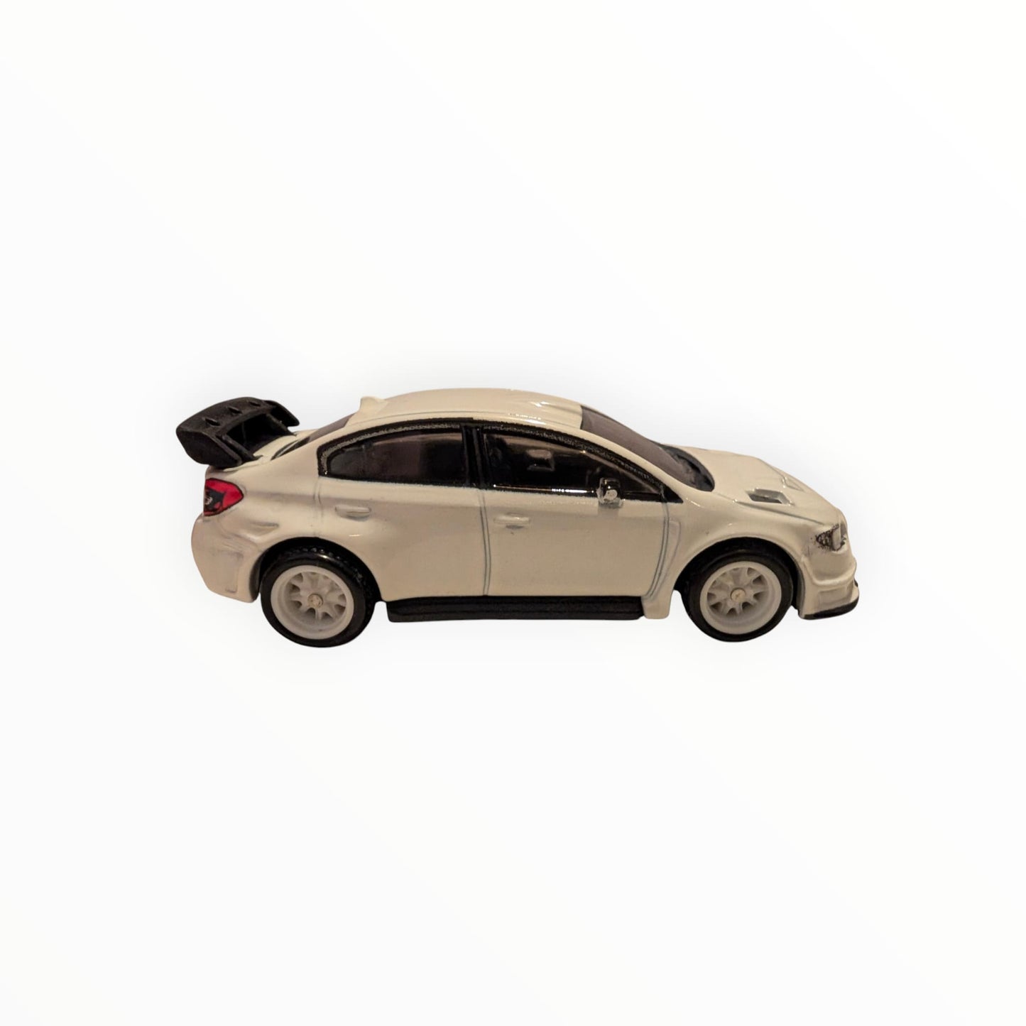 Hot Wheels Premium – Subaru WRX STI – Weiß – Real Riders – Full Metal Body – lose