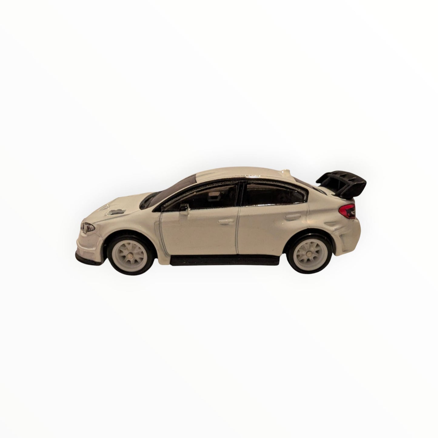 Hot Wheels Premium – Subaru WRX STI – Weiß – Real Riders – Full Metal Body – lose