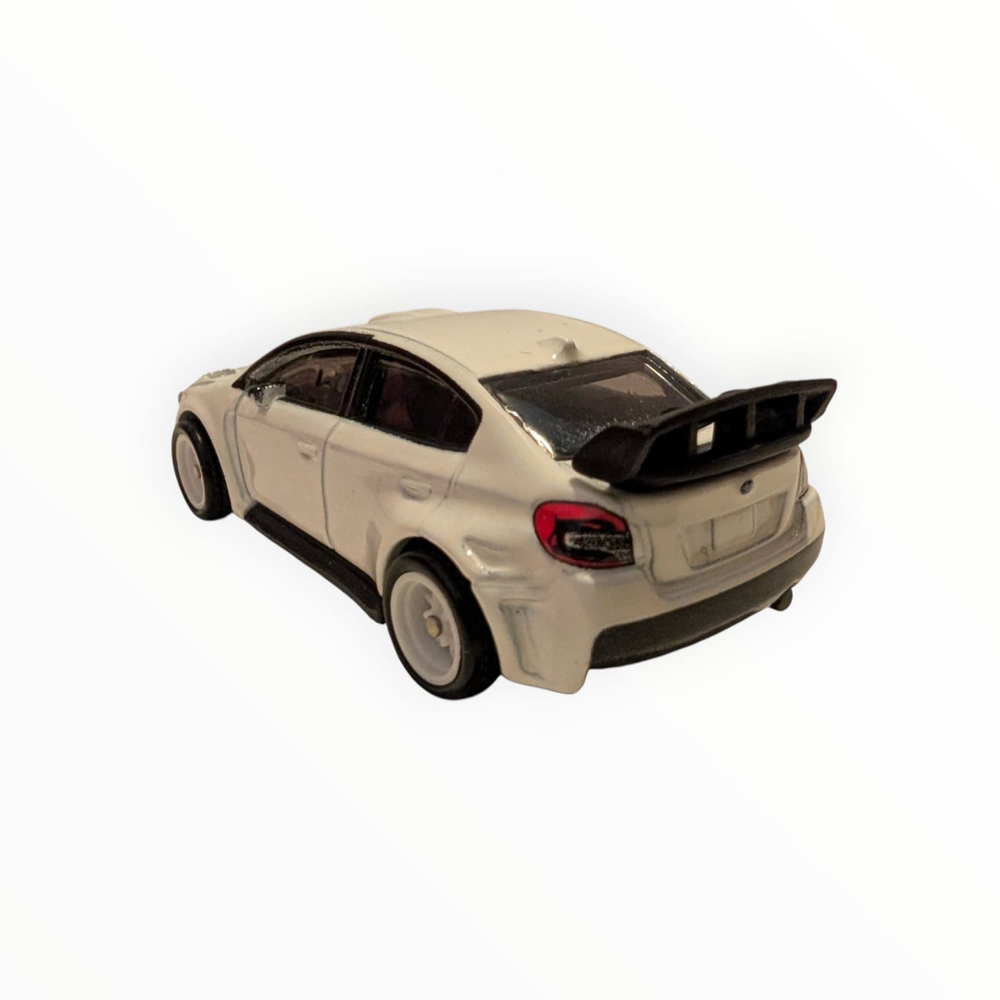 Hot Wheels Premium – Subaru WRX STI – Weiß – Real Riders – Full Metal Body – lose