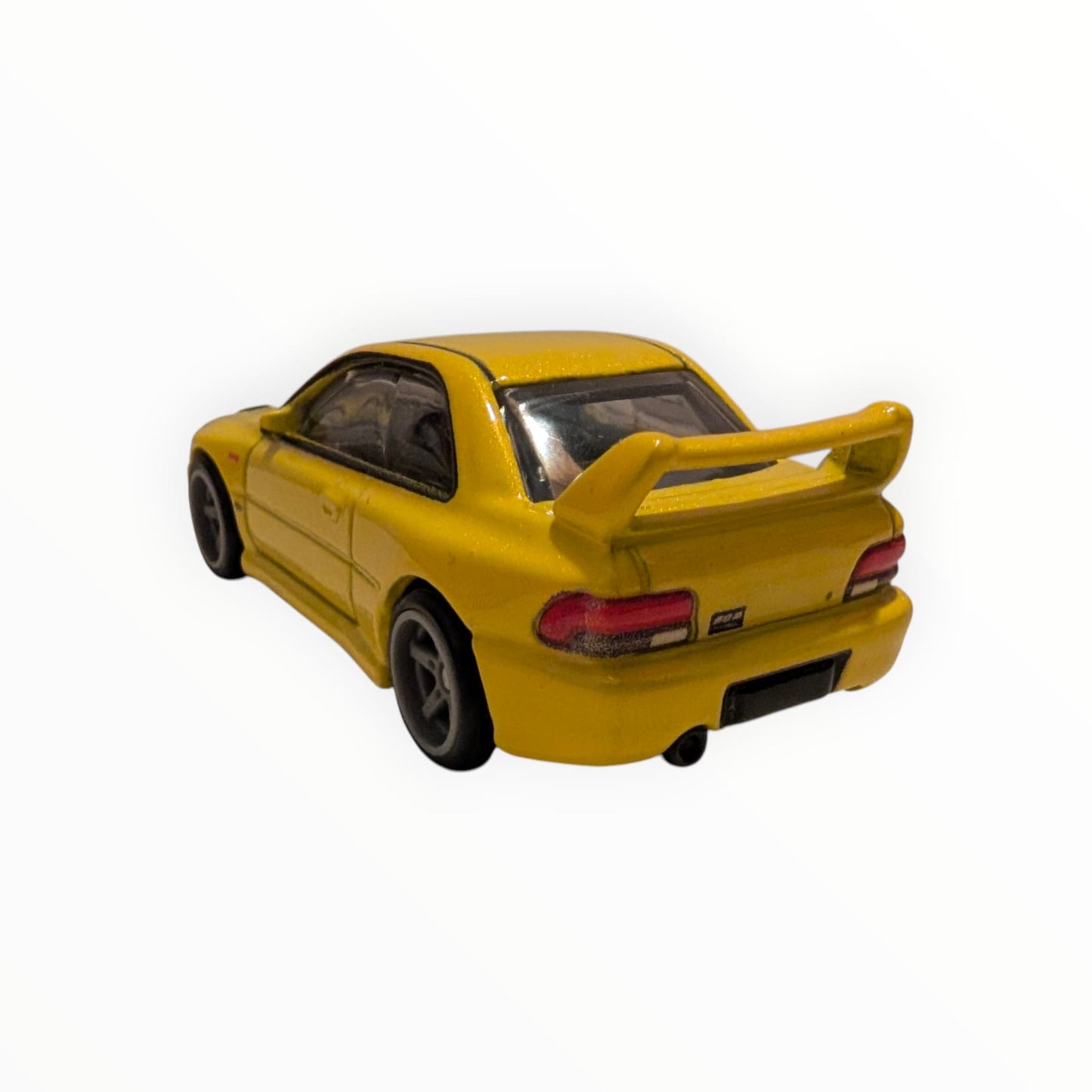 Hot Wheels Premium – `98 Subaru Impreza 22B-STi Version – Gelb – Real Riders – Full Metal Body – lose