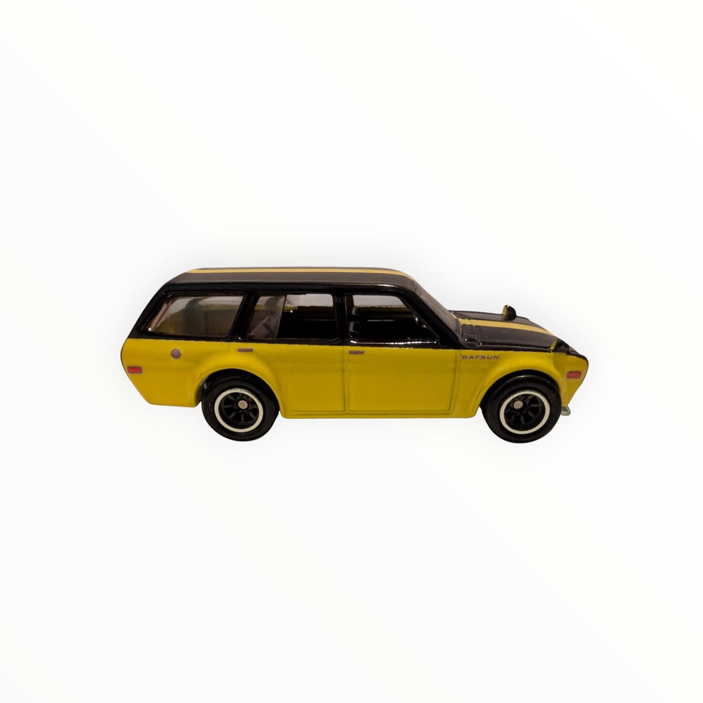 Hot Wheels Premium Boulevard #124 – Datsun 510 Wagon – Gelb/Schwarz – Real Riders – Full Metal Body – lose