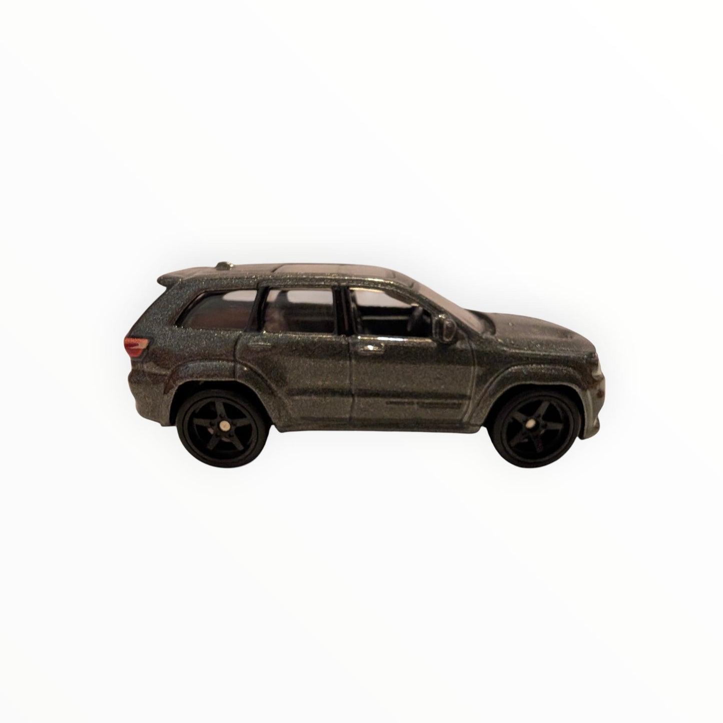 Hot Wheels Premium – Jeep Grand Cherokee Trackhawk – Grau-Metallic – Fast & Furious – Real Riders – lose