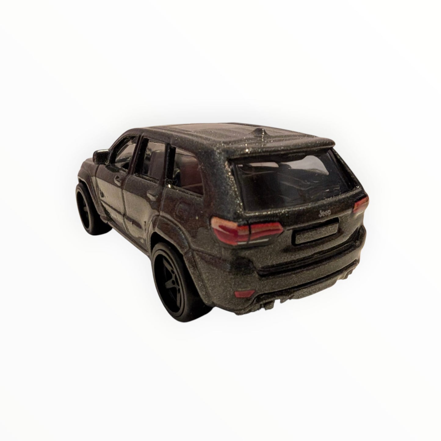 Hot Wheels Premium – Jeep Grand Cherokee Trackhawk – Grau-Metallic – Fast & Furious – Real Riders – lose