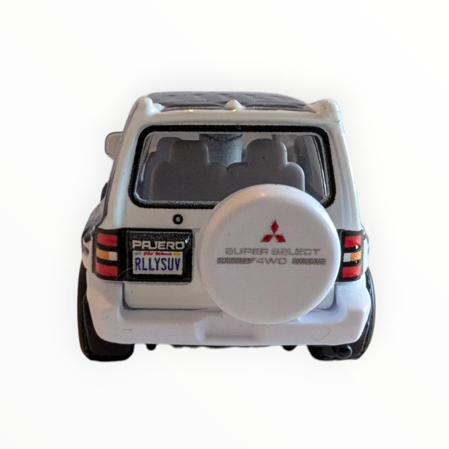 Hot Wheels Premium Boulevard #133 – Mitsubishi Pajero Evolution – Ralliart – Weiß/Rot – Real Riders – Full Metal Body – lose