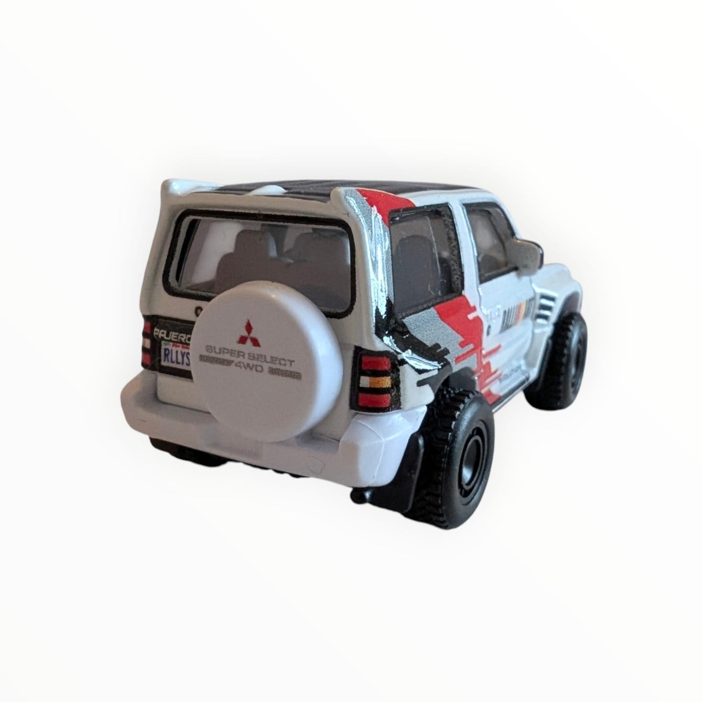 Hot Wheels Premium Boulevard #133 – Mitsubishi Pajero Evolution – Ralliart – Weiß/Rot – Real Riders – Full Metal Body – lose