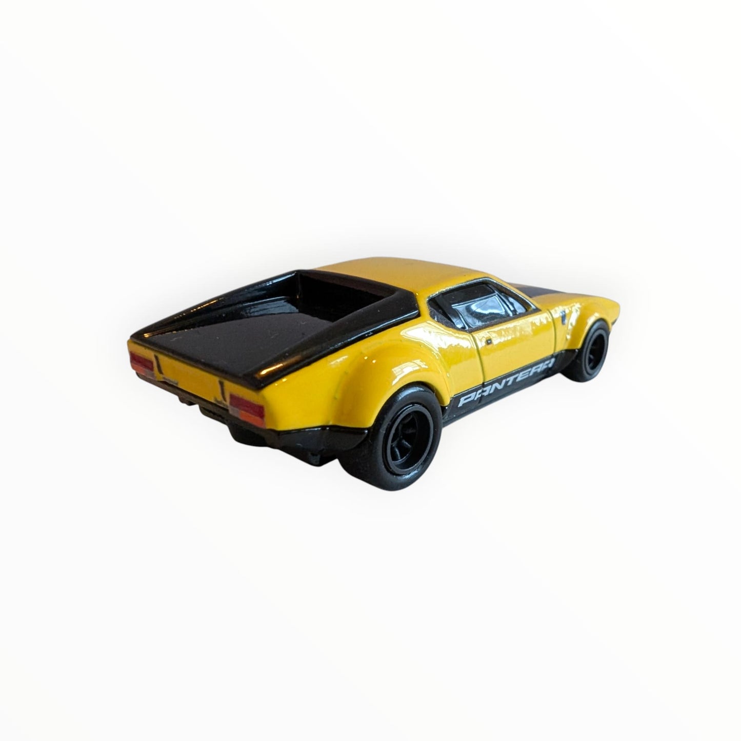 Hot Wheels Premium Boulevard #110 – De Tomaso Pantera Gruppo 4 – Gelb/Schwarz – Real Riders – Full Metal Body – lose