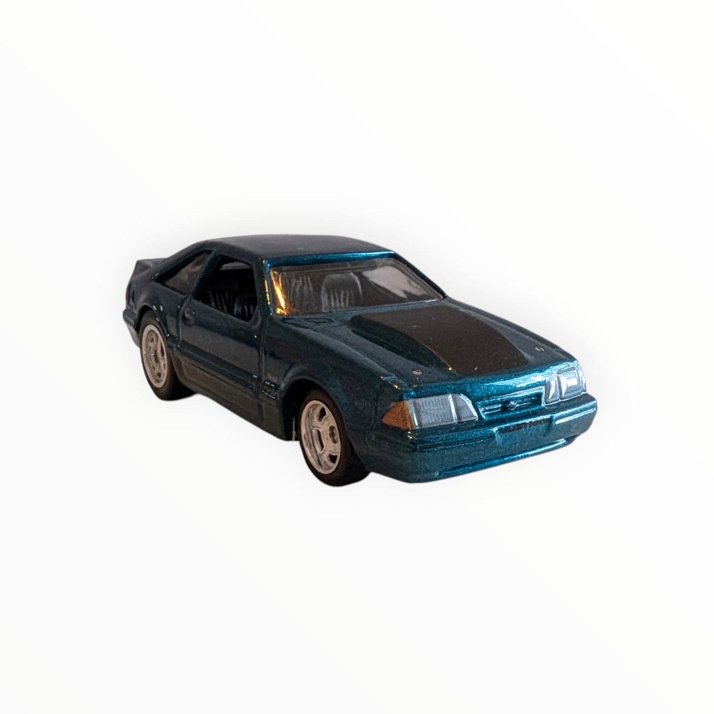 Hot Wheels Premium Fast & Furious – `92 Ford Mustang – Türkis/Blau-Metallic – Real Riders – Full Metal Body – lose