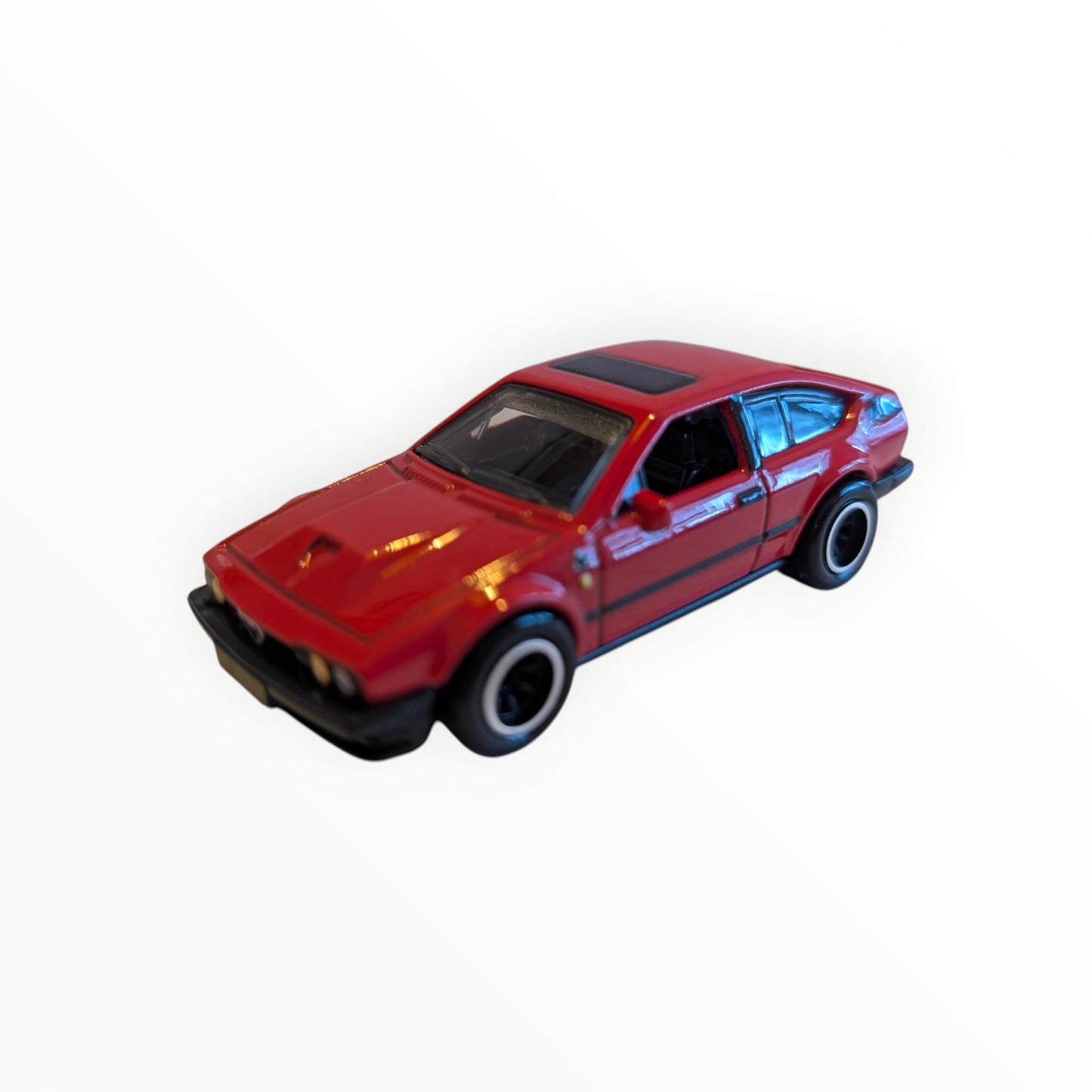 Hot Wheels Premium – Car Culture World Tour – Alfa Romeo GTV6 3.0 – Real Riders – loose / ohne OVP
