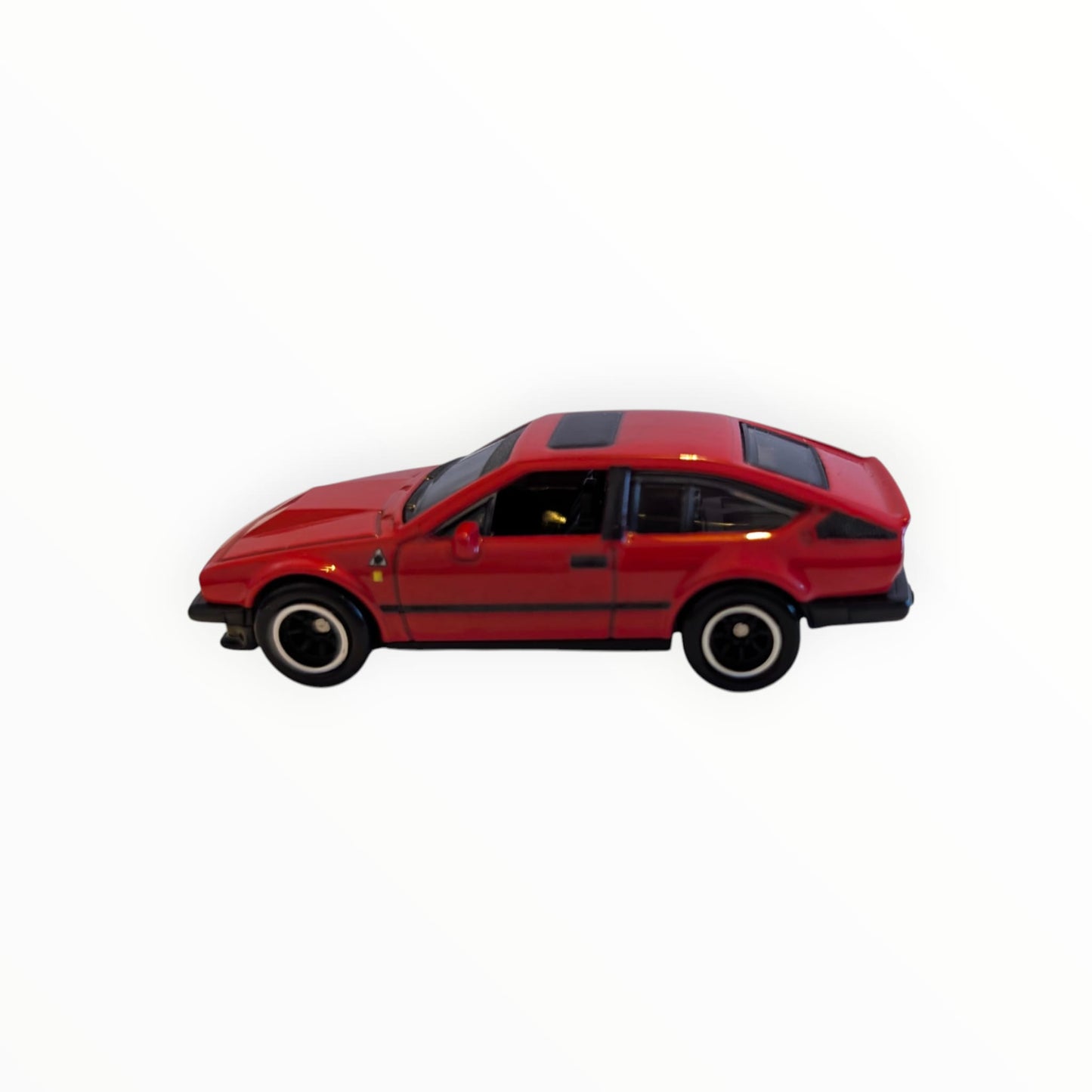 Hot Wheels Premium – Car Culture World Tour – Alfa Romeo GTV6 3.0 – Real Riders – loose / ohne OVP