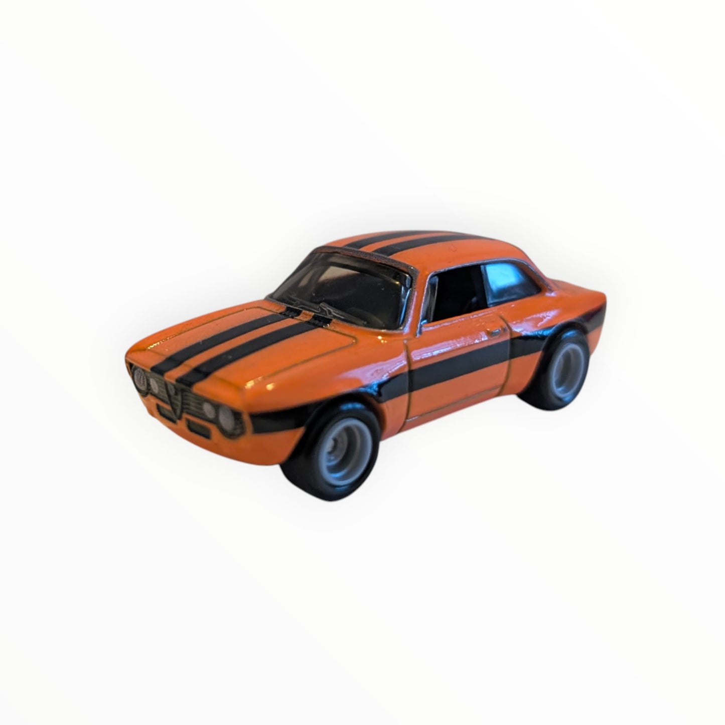 Hot Wheels Premium Alfa Romeo GTV6 3.0 – Car Culture World Tour – Real Riders – 1:64