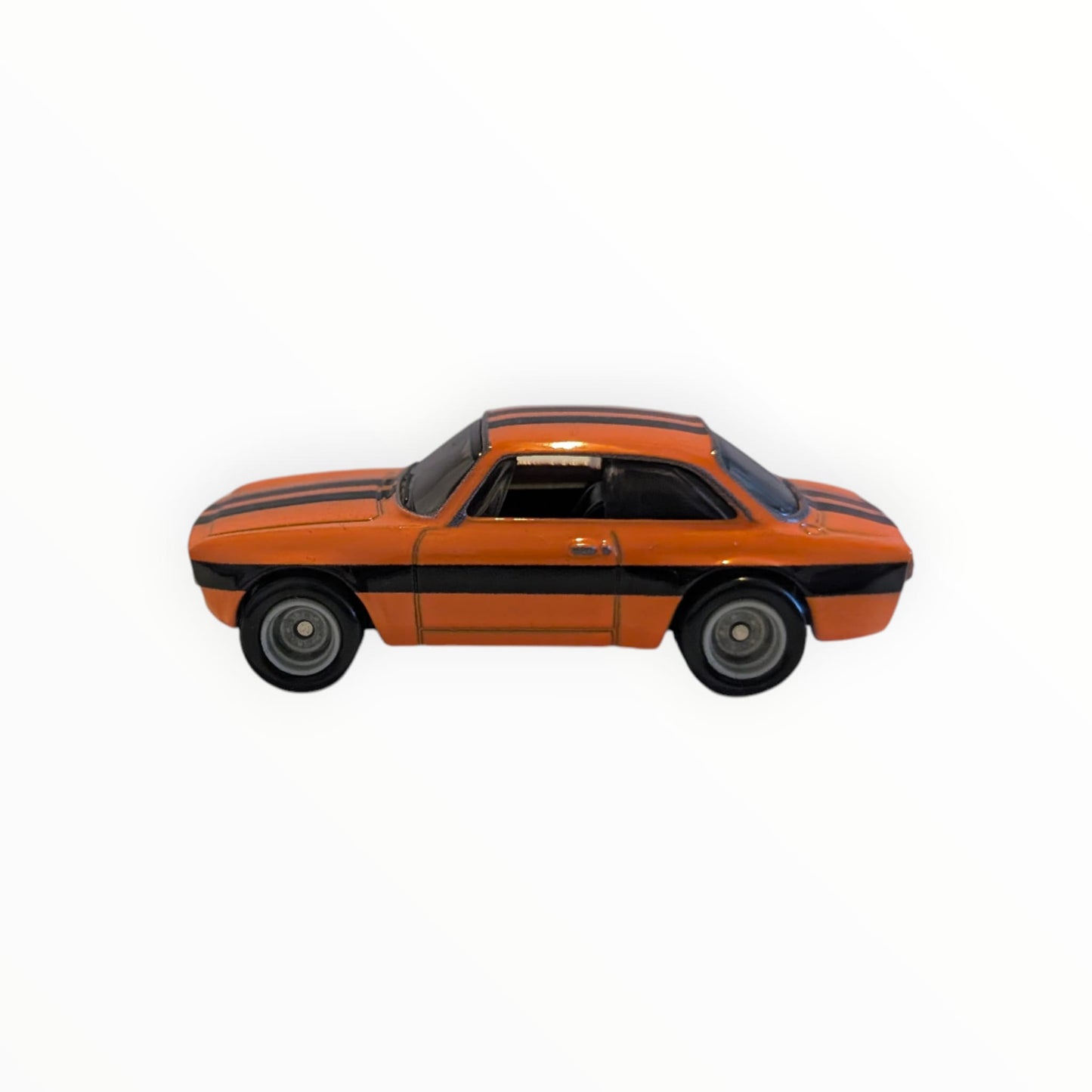 Hot Wheels Premium Alfa Romeo GTV6 3.0 – Car Culture World Tour – Real Riders – 1:64