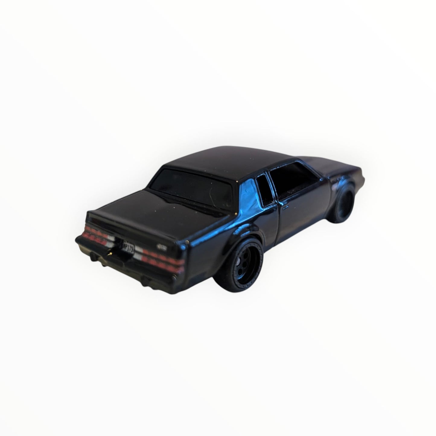 Hot Wheels Premium ’87 Buick Regal GNX – Real Riders – 1:64