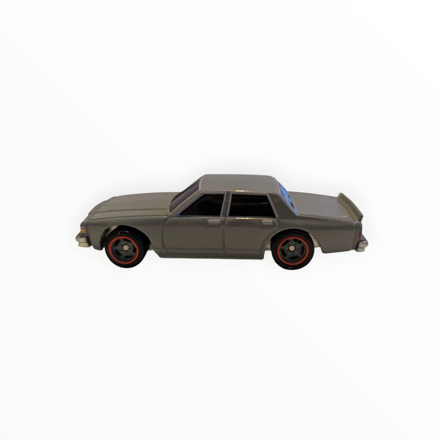 Hot Wheels Premium 1987 Chevy Caprice – Fast & Furious – Real Riders – 1:64