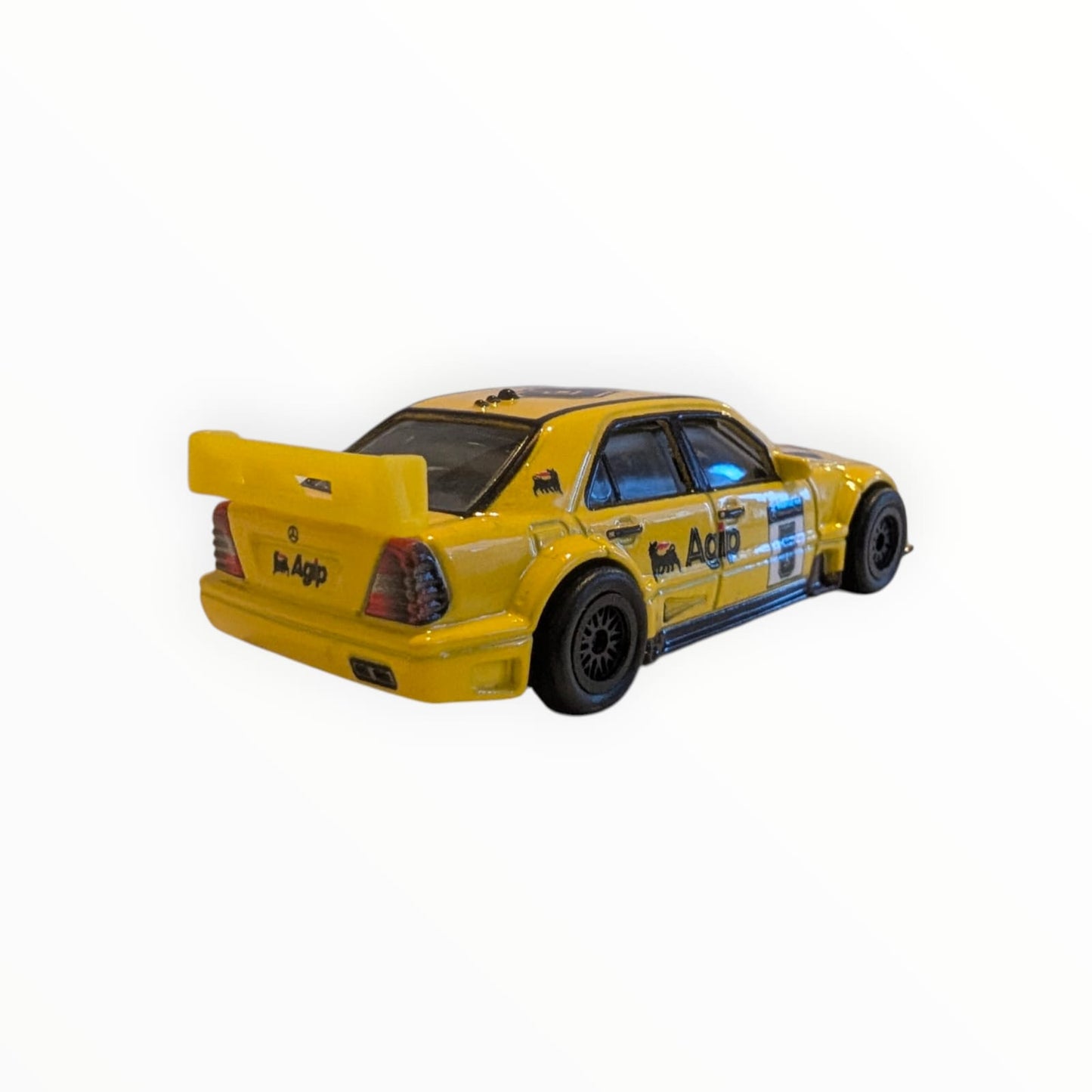 Hot Wheels Premium ’94 AMG-Mercedes C-Class DTM Touring Car – Race Day – Real Riders – 1:64