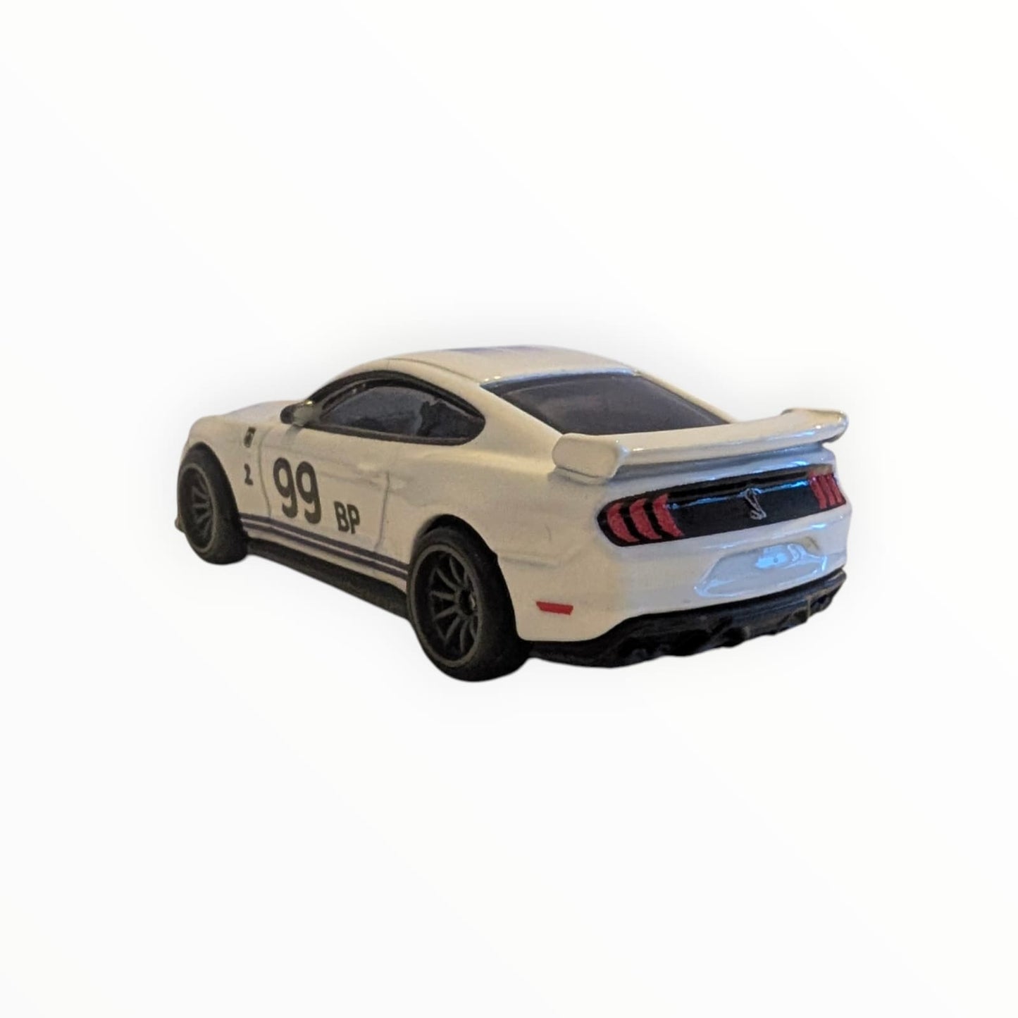 Hot Wheels Premium ’20 Ford Shelby GT500 – Boulevard #66 – Real Riders – 1:64