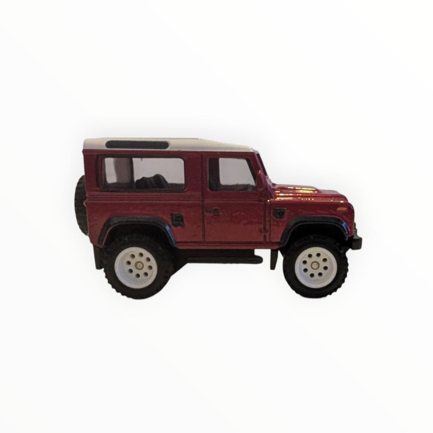 Hot Wheels Premium Land Rover Defender 90 – HW Off Road – Real Riders – 1:64