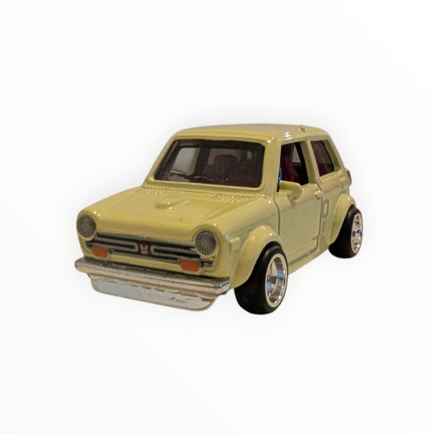 Hot Wheels Premium Custom ’70 Honda N600 – Real Riders – 1:64