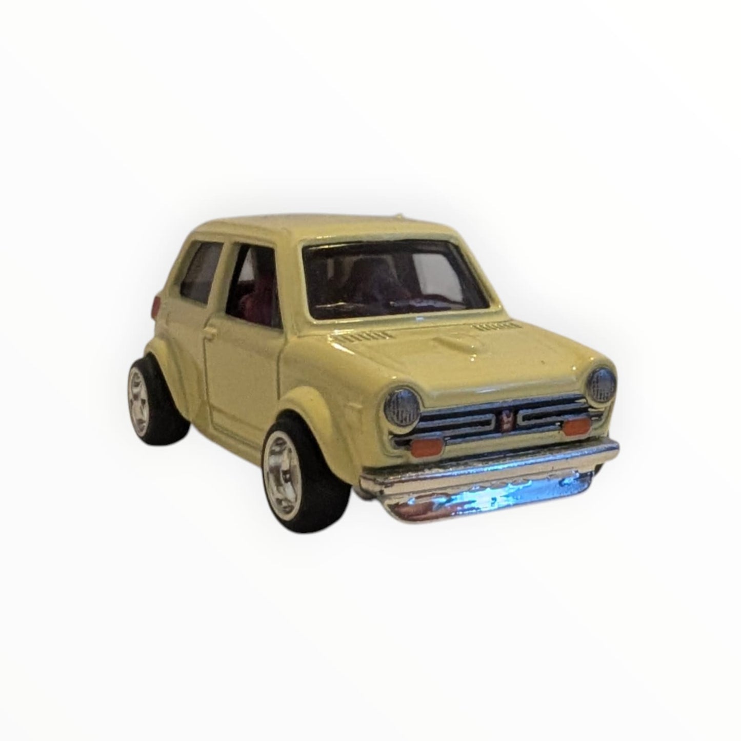Hot Wheels Premium Custom ’70 Honda N600 – Real Riders – 1:64