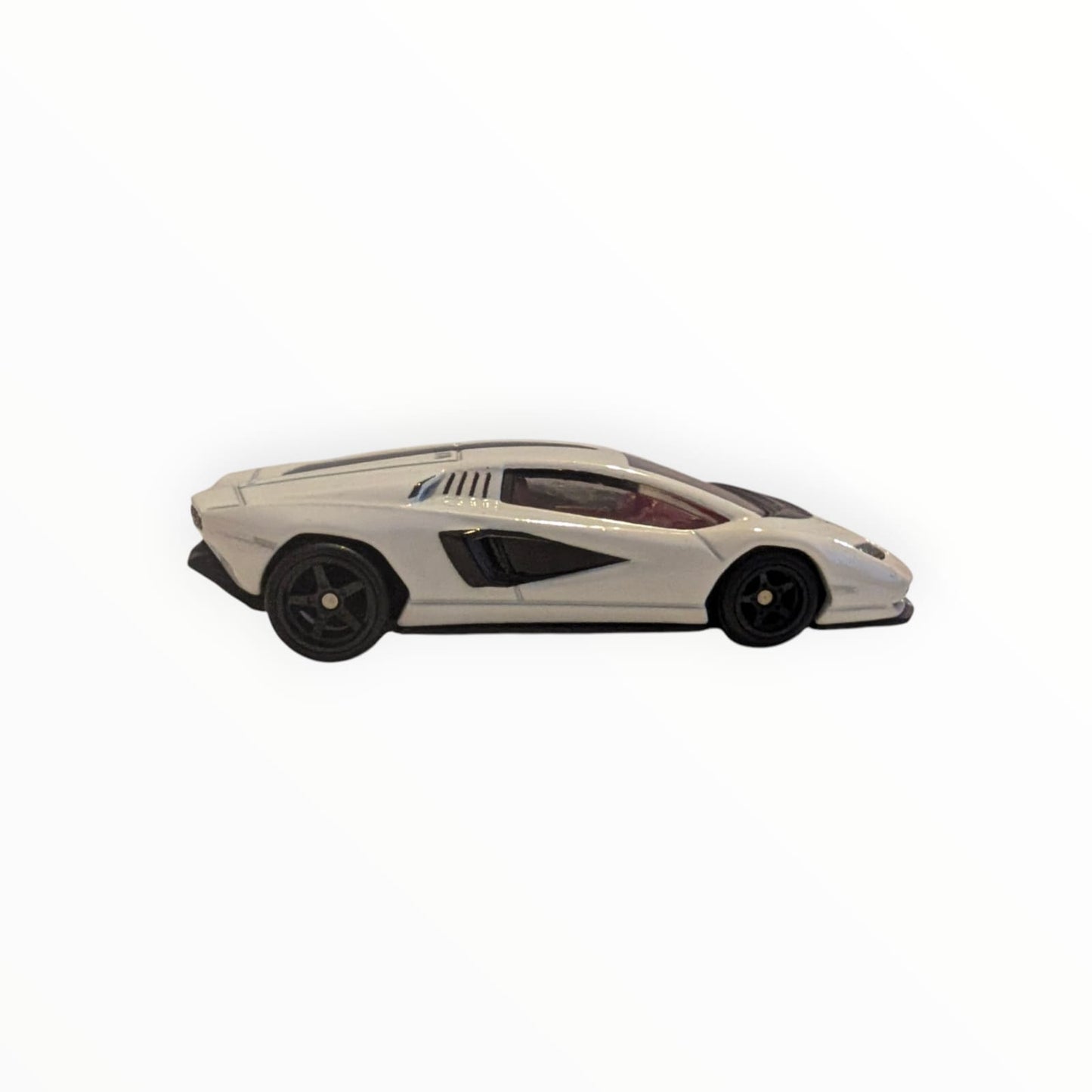 Hot Wheels Premium Lamborghini Countach LPI 800-4 – Spettacolare – Real Riders – 1:64
