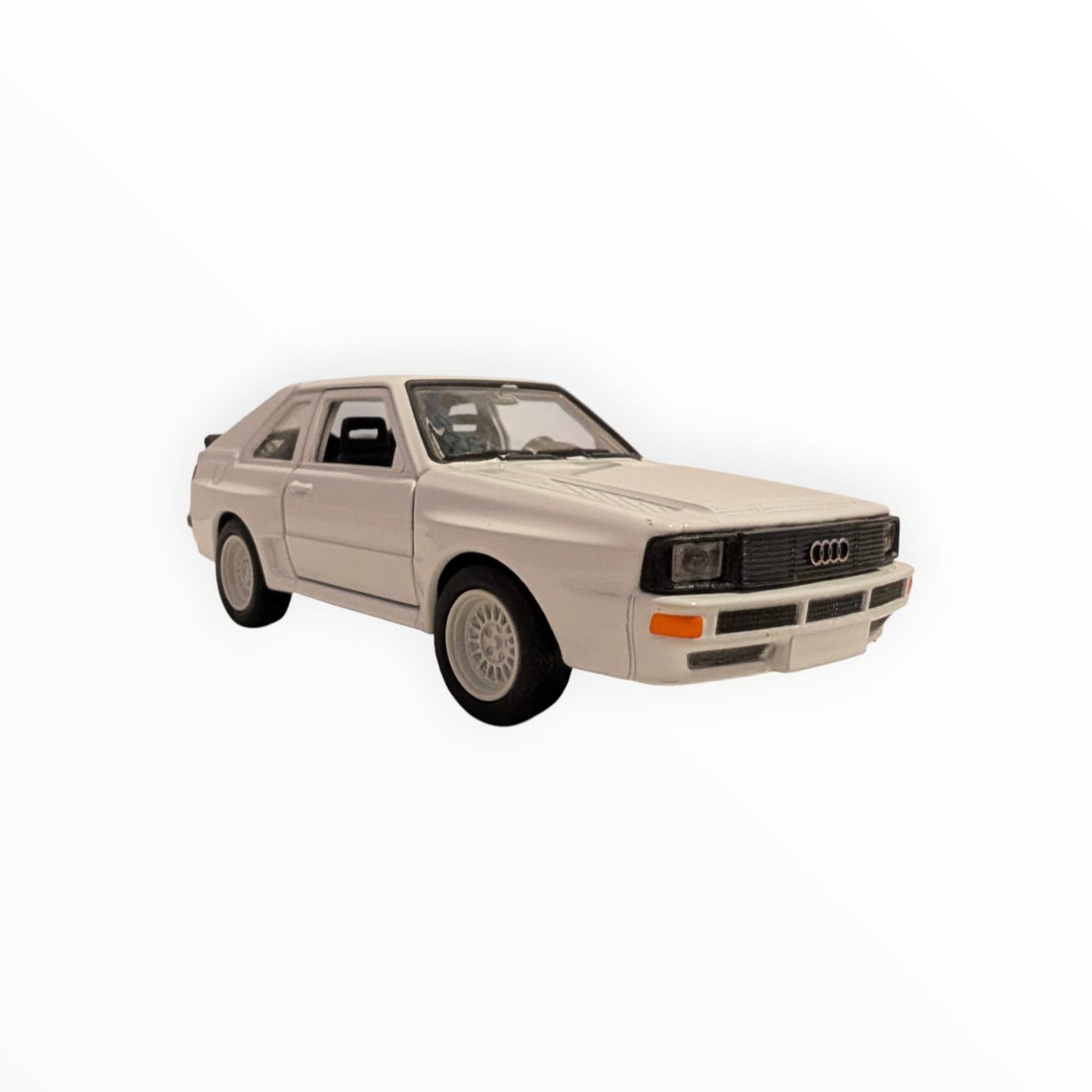 Welly Audi Sport quattro – weiß | 1:43 | Rückzugmotor | Neuware