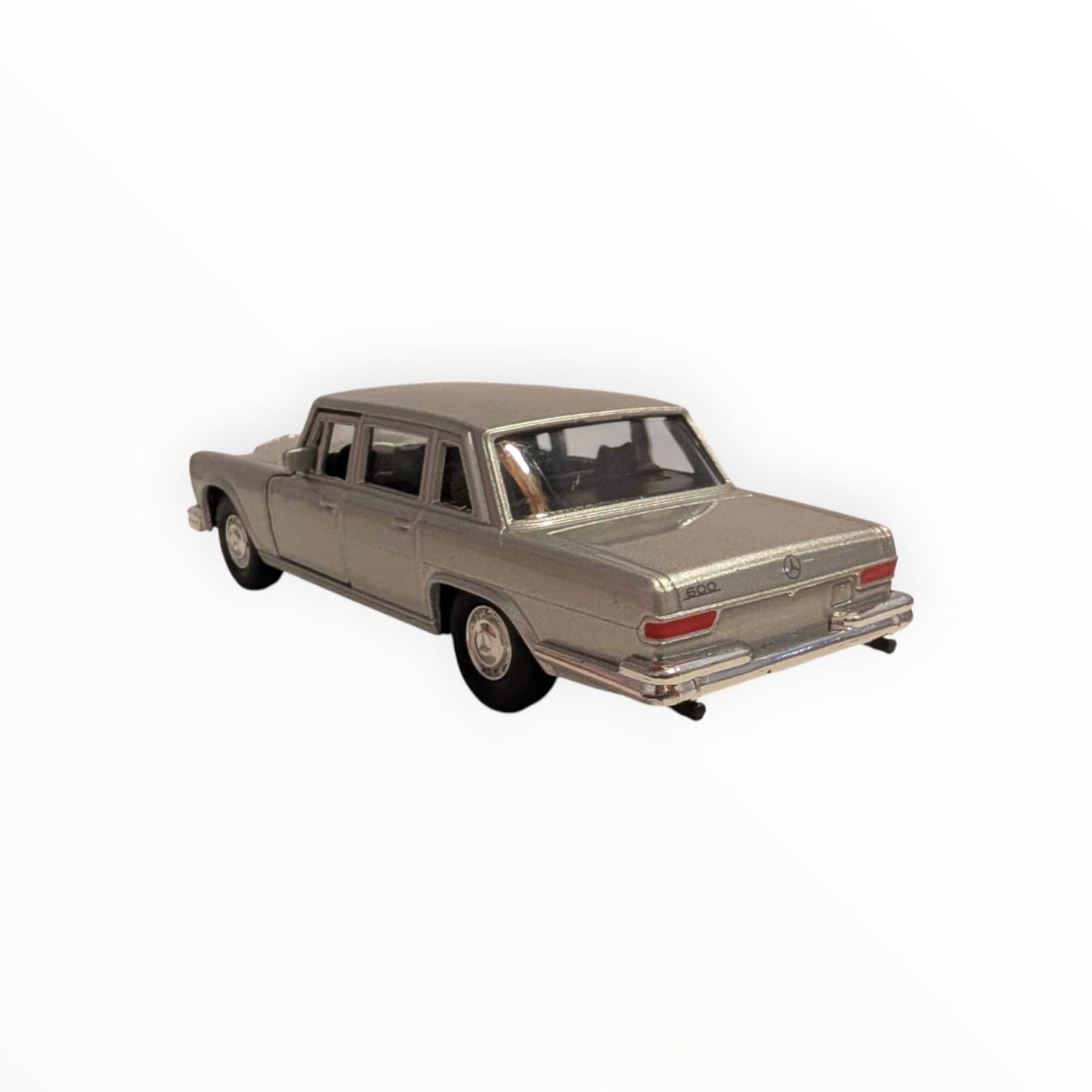 Welly Mercedes-Benz 600 Pullman – silber | 1:43 | Rückzugmotor | Neuware