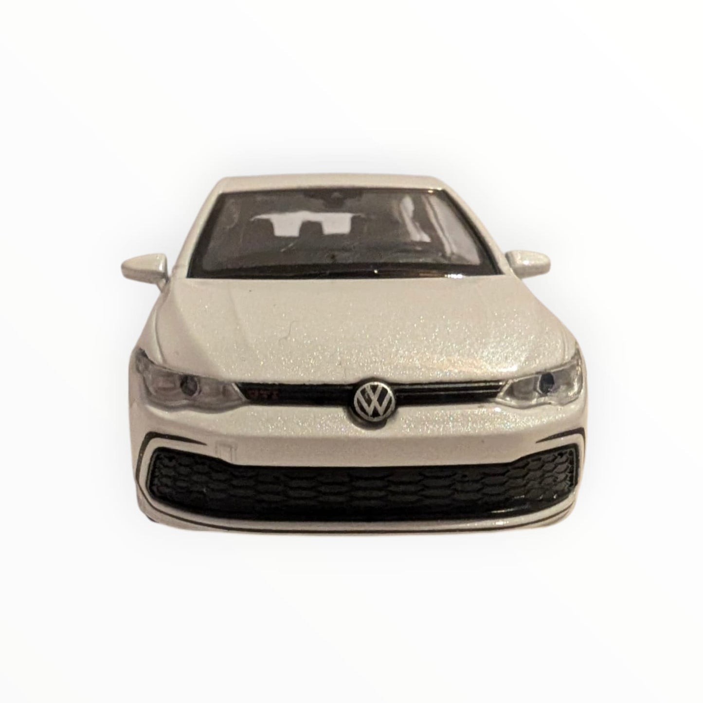 Welly VW Golf GTI – weiß | 1:43 | Rückzugmotor | Neuware