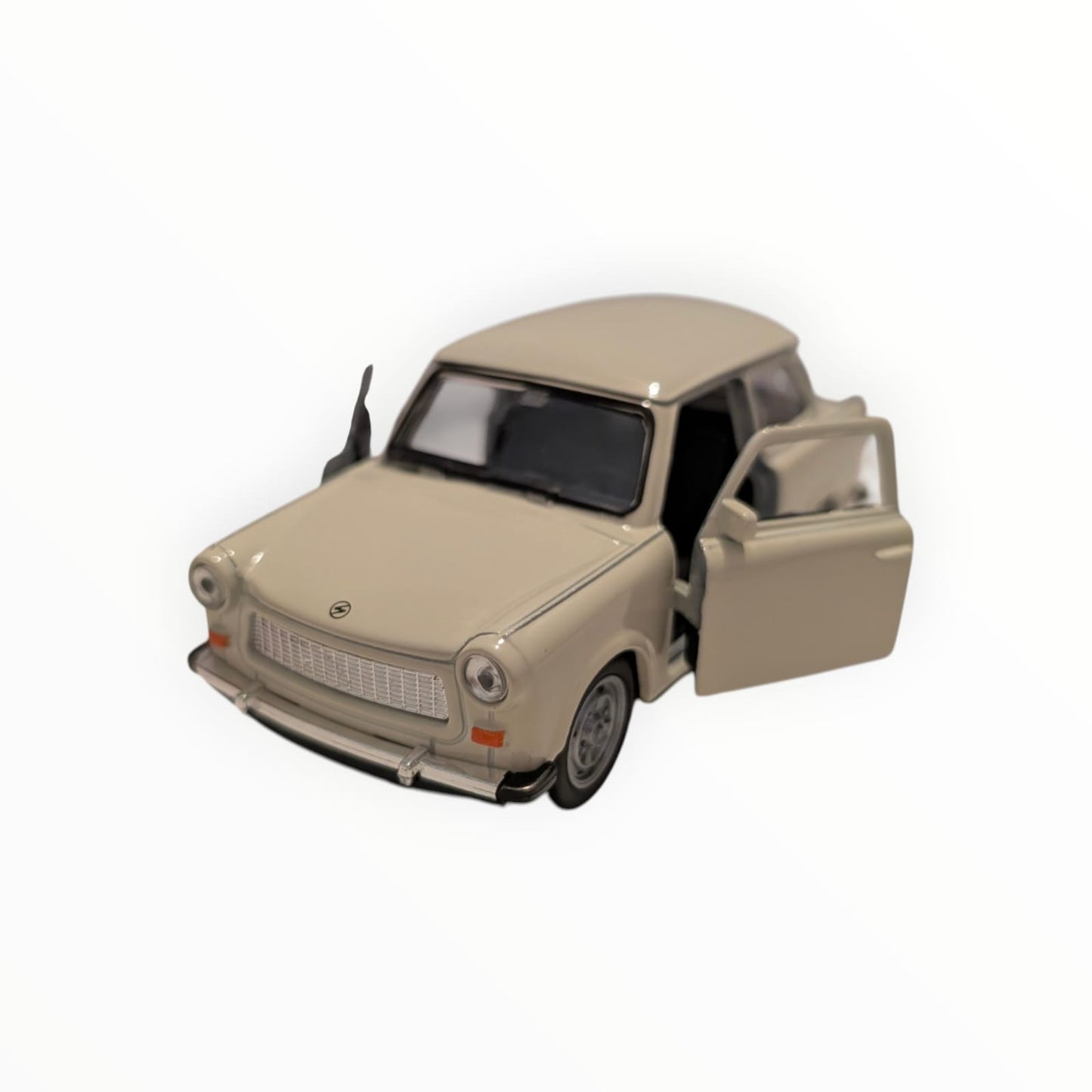 Welly Trabant 601 Limousine im Maßstab 1:43 in beige.