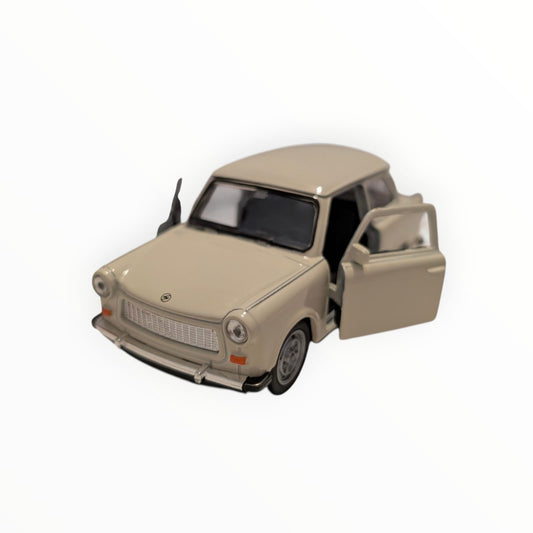 Welly Trabant 601 Limousine im Maßstab 1:43 in beige.