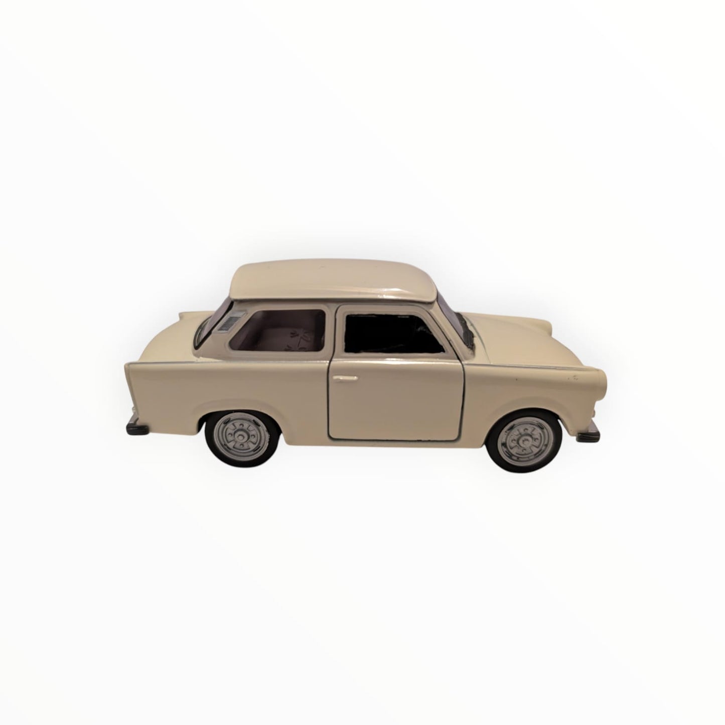 Welly Trabant 601 Limousine im Maßstab 1:43 in beige.