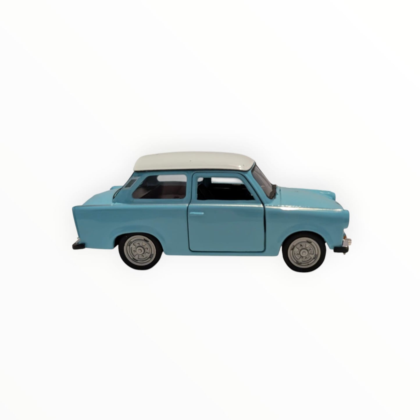 Welly Trabant 601 hellblau/weiß 1:43 – Neuware, Türen zum Öffnen