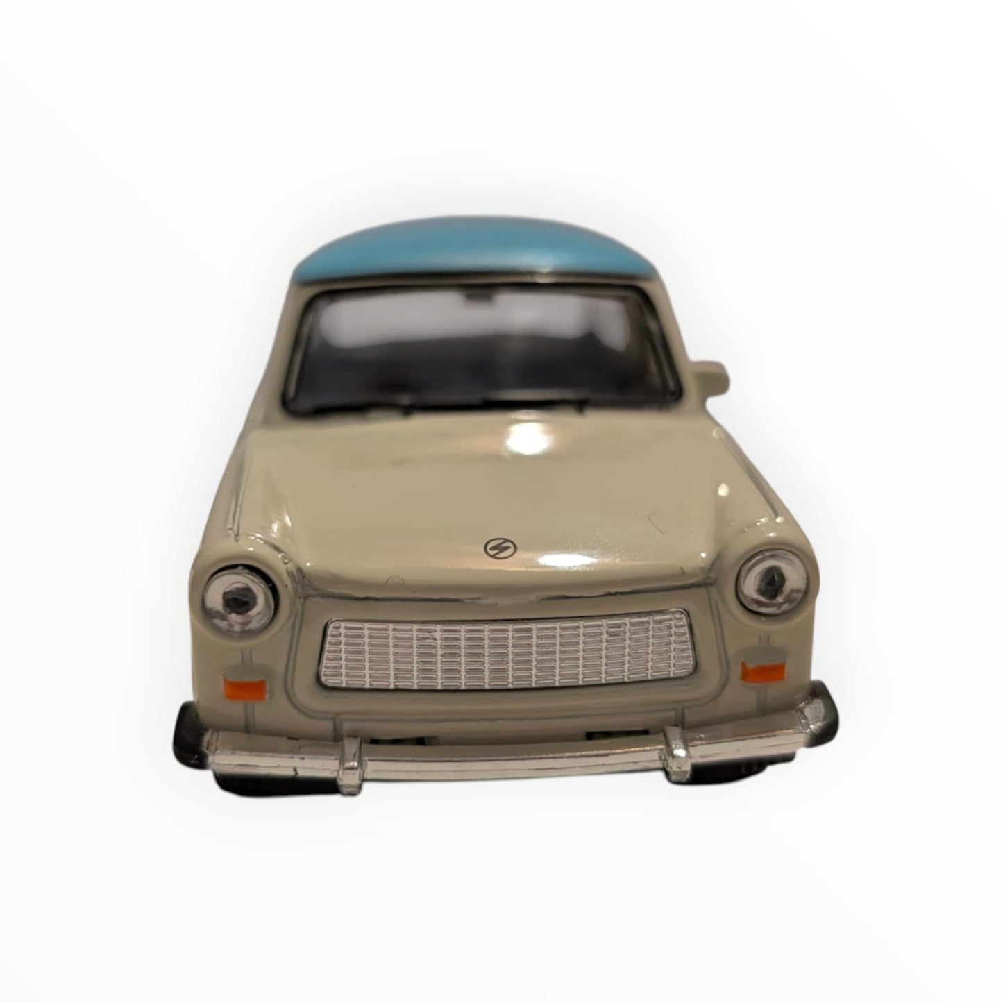 Welly Trabant 601 1:43 beige/blau – Neu ohne OVP, Türen zum Öffnen