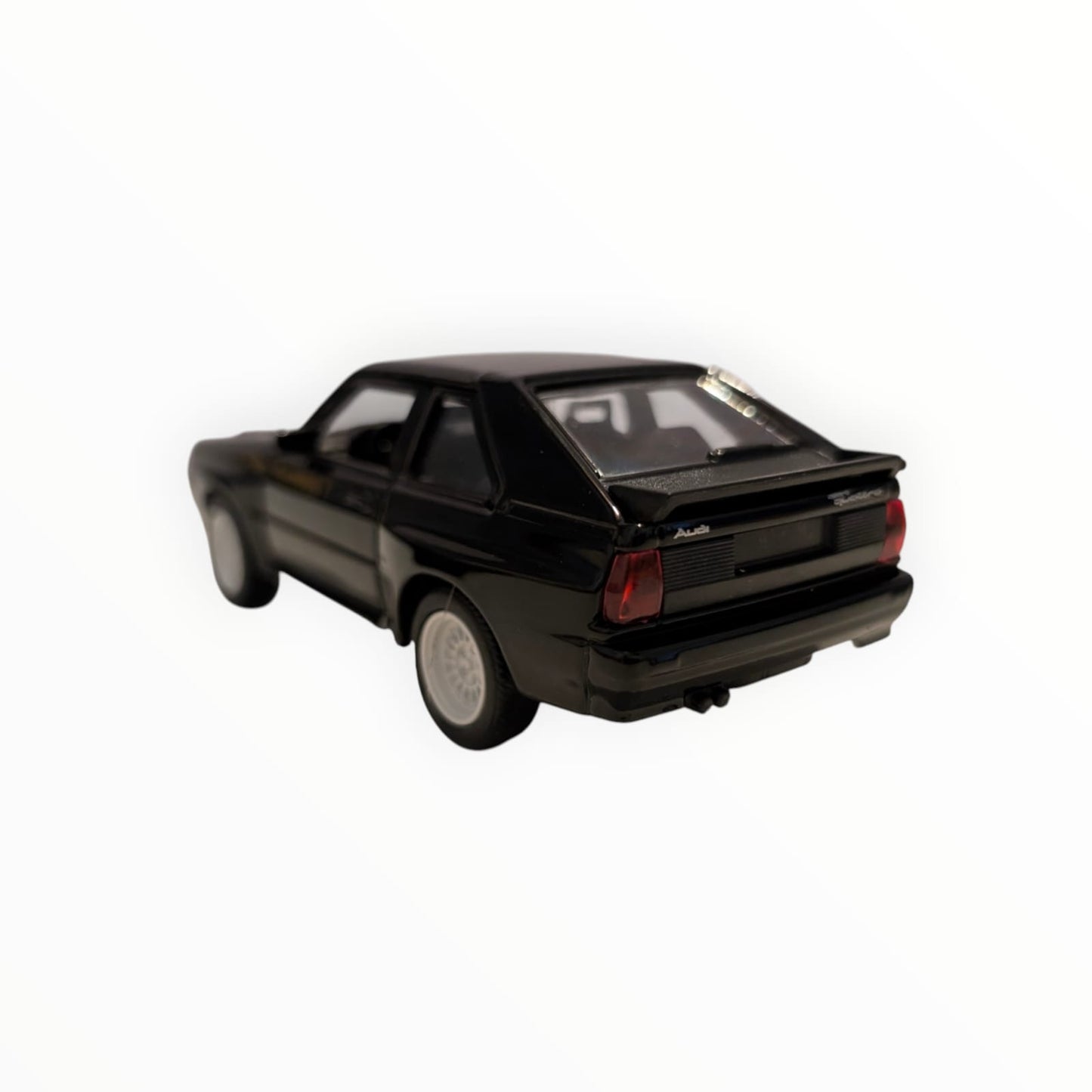 Welly Audi Sport quattro – schwarz | 1:43 | Rückzugmotor | Neuware